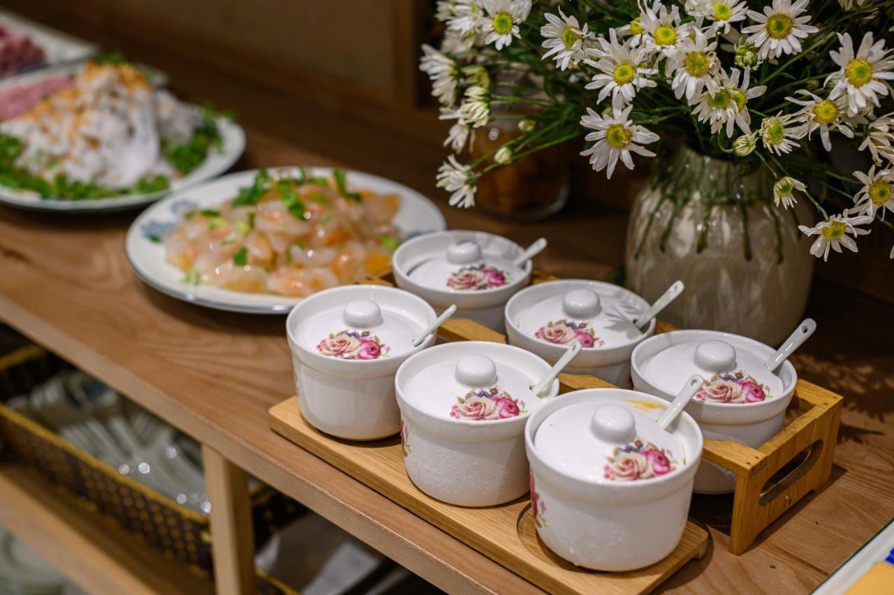 Daisy Boutique Hotel Da Nang Bagian luar foto